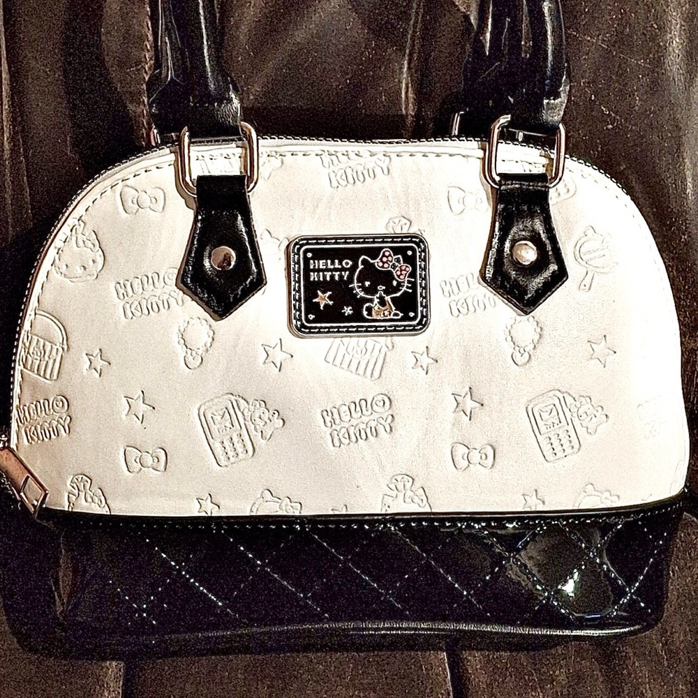 Hello Kitty Black and Cream Satchel - Picture 2 of 7